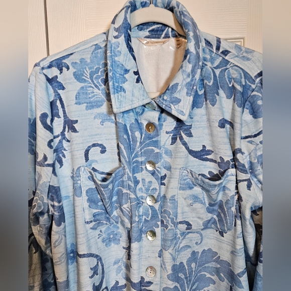 Soft Surroundings The old Softy shirt - Picture 5 of 9